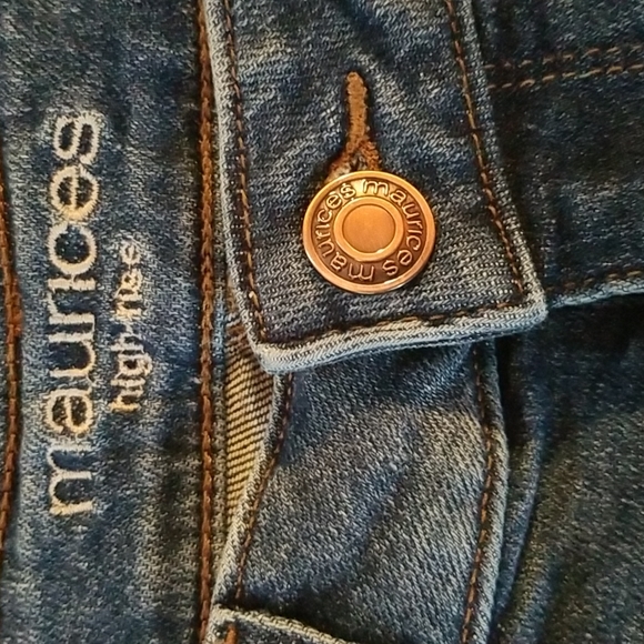 Brand new☆☆ Maurices Skinny Jeans - Picture 3 of 4
